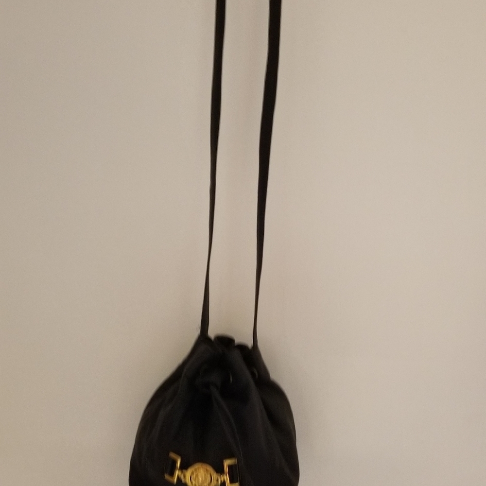 Like New! Barganza Drawstring Crossbody Purse